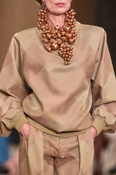 Look 51